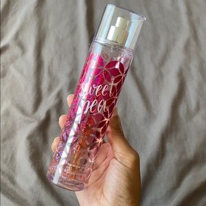 Bath & Body Works “Sweet Pea” Mist